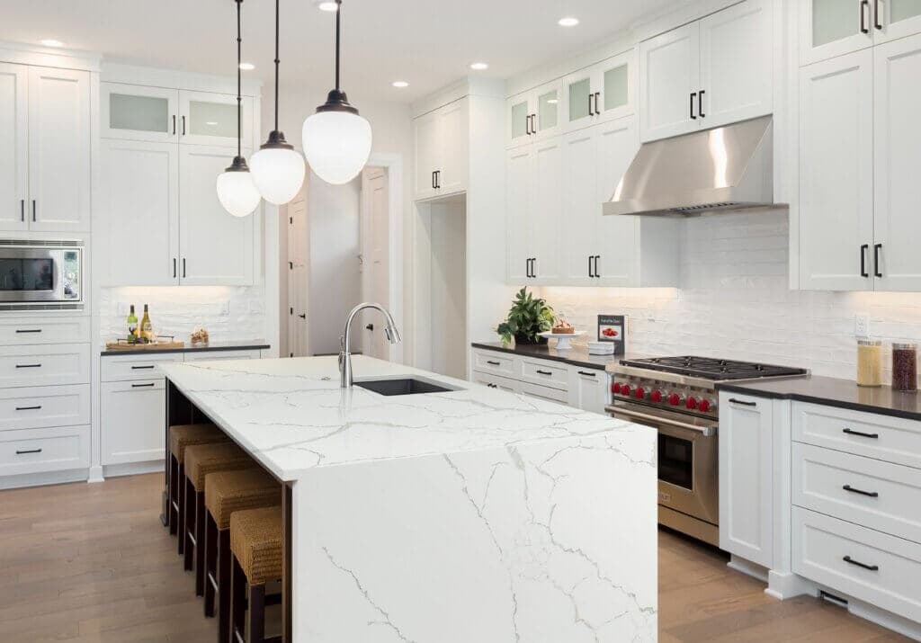 Ide Desain Meja Dapur Menggunakan Granit Putih Untuk Mempercantik Ruangan
